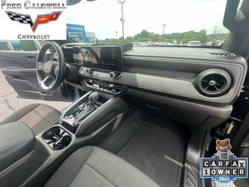 Used 2025 Chevrolet Colorado W/T w/ WT Custom Package AWD/4WD image 34