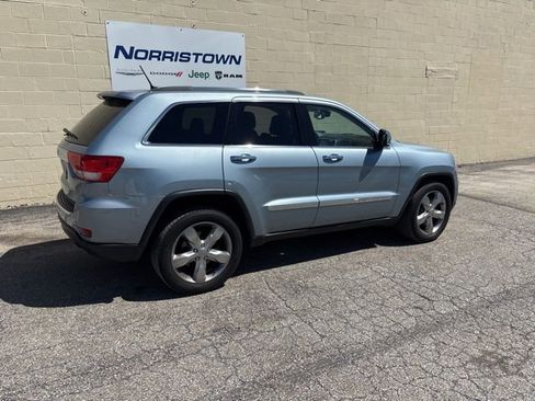 Used 2012 Jeep Grand Cherokee Limited image 3