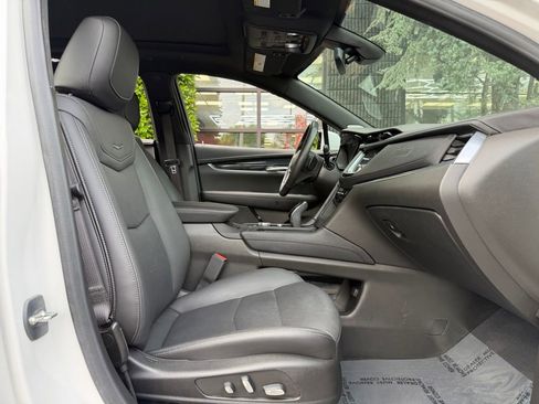 Used 2024 Cadillac XT5 Premium Luxury image 34