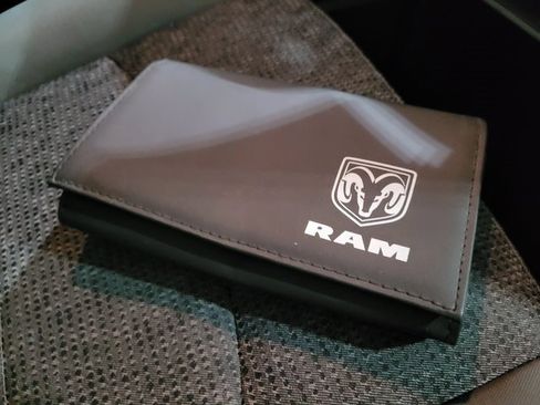 Used 2018 RAM 1500 Classic SLT image 57