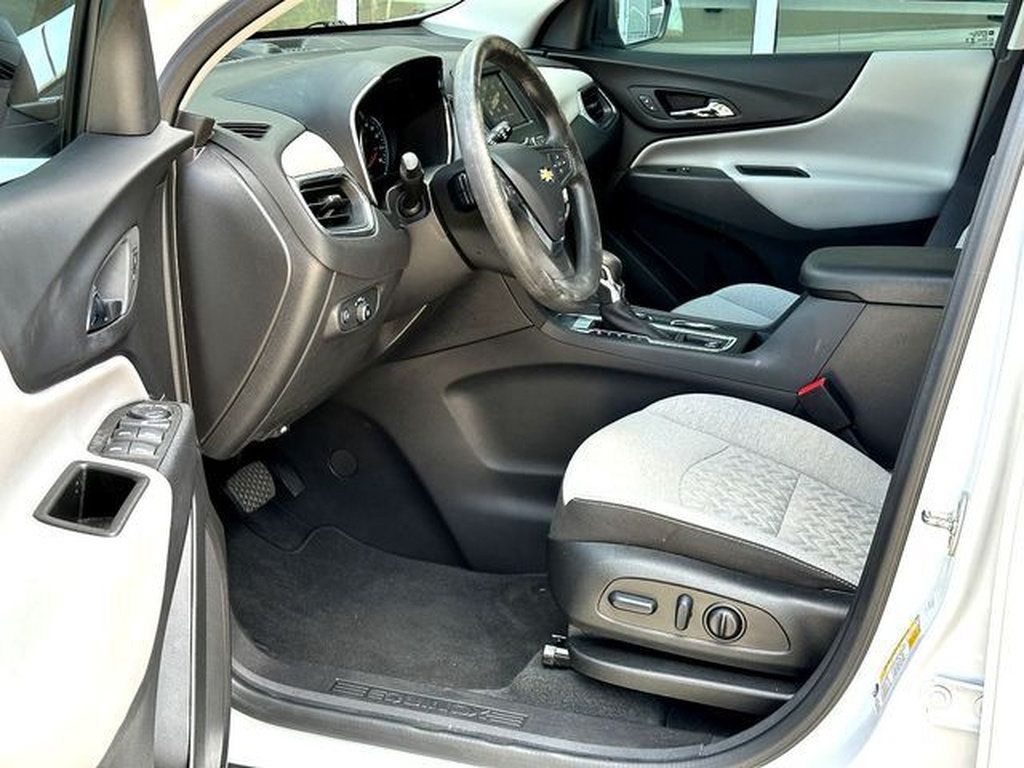 Used 2024 Chevrolet Equinox LS w/ LS Convenience Package FWD image 10