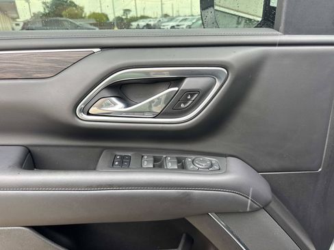 Used 2021 Chevrolet Tahoe LT w/ LT Signature Package RWD image 20