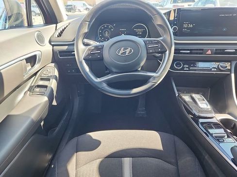 Certified 2023 Hyundai Sonata SEL w/ Convenience Package FWD image 9