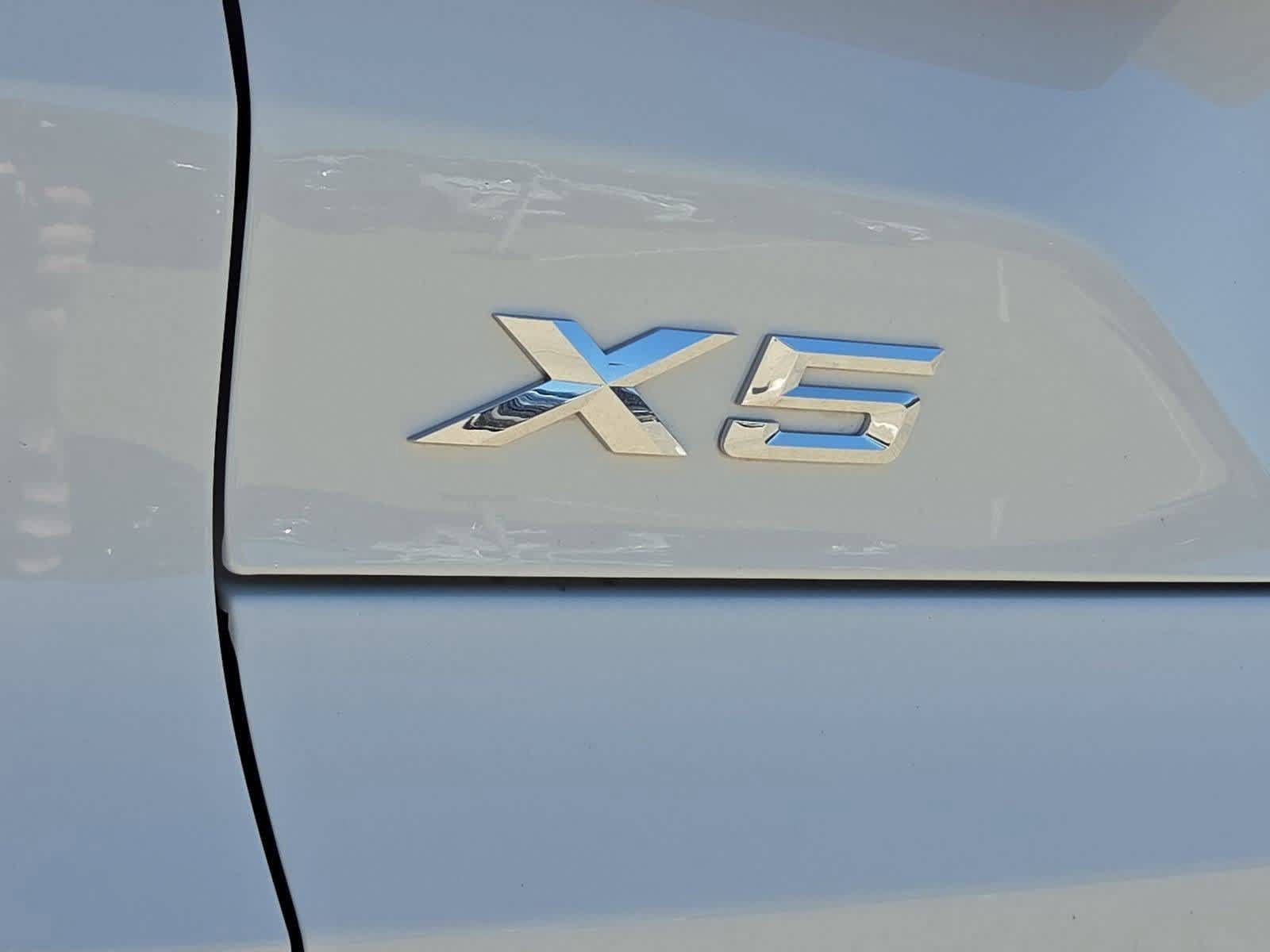 Used 2024 BMW X5 sDrive40i w/ Premium Package RWD image 12