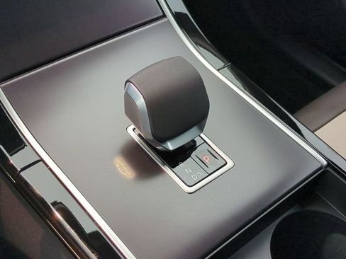 New 2026 Land Rover Range Rover Velar Belgravia AWD/4WD image 9