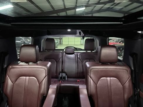Used 2024 Ford Expedition Limited AWD/4WD image 18