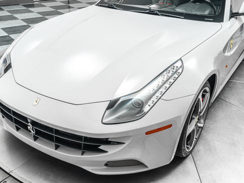 Used 2014 Ferrari FF AWD/4WD image 32