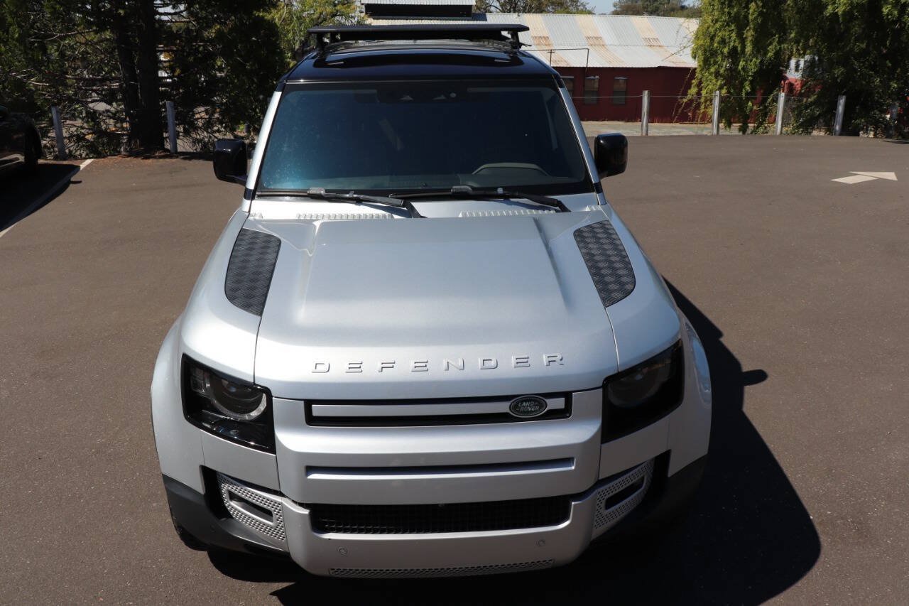 Used 2020 Land Rover Defender 110 SE AWD/4WD image 3