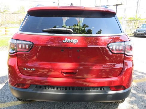 Used 2024 Jeep Compass Sport AWD/4WD image 8