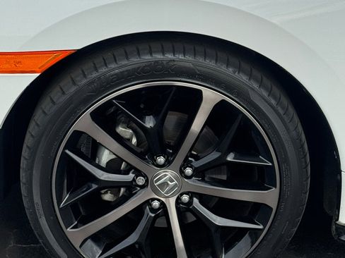 Used 2021 Honda Civic Sport image 9