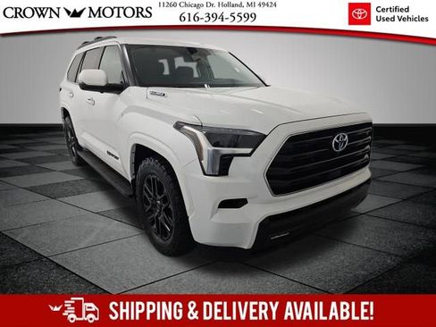 Certified 2024 Toyota Sequoia SR5 AWD/4WD image 1