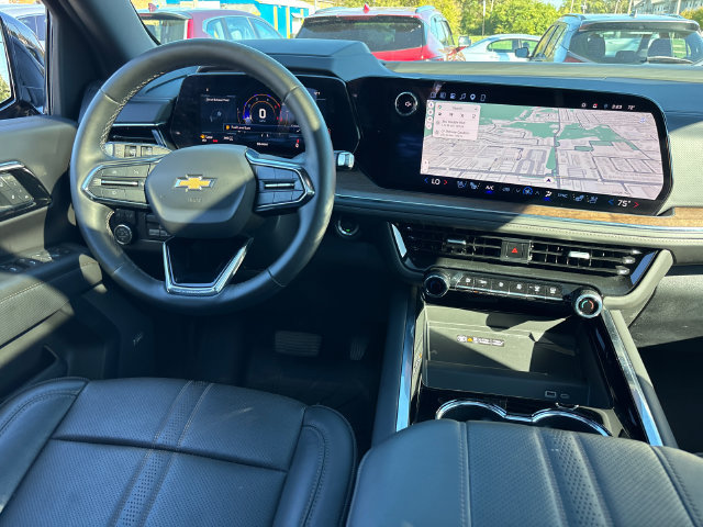 Used 2026 Chevrolet Tahoe High Country AWD/4WD image 15