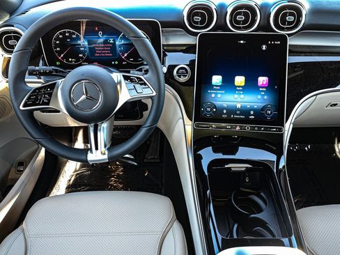 New 2026 Mercedes-Benz GLC 300 4MATIC image 11