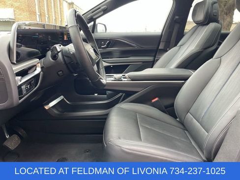 Used 2024 Cadillac Lyriq Sport image 19