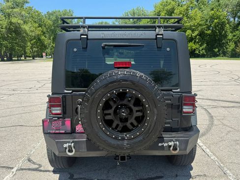 Used 2015 Jeep Wrangler Unlimited Sport AWD/4WD image 6