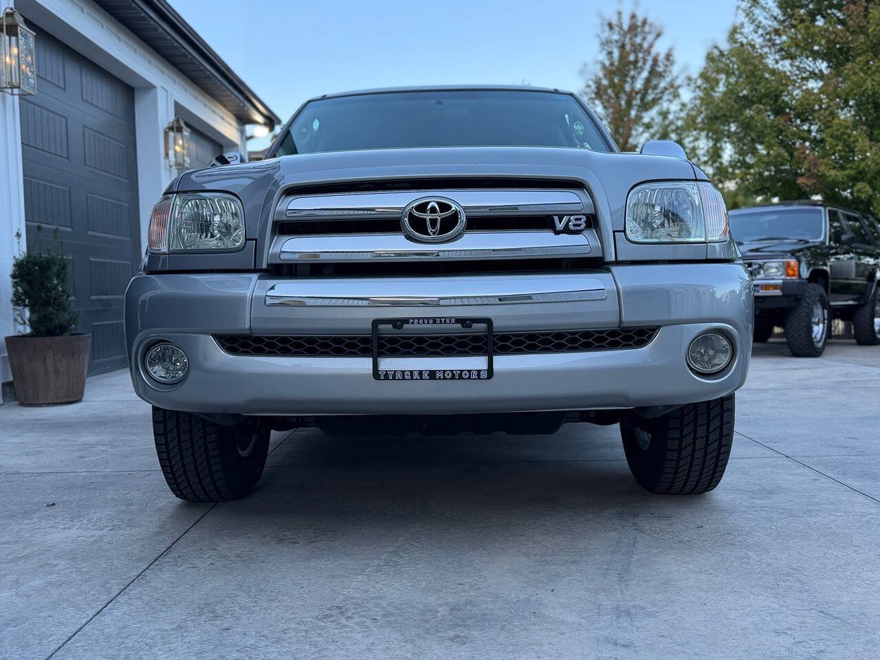 Used 2005 Toyota Tundra SR5 w/ TRD Off-Road Pkg AWD/4WD image 5