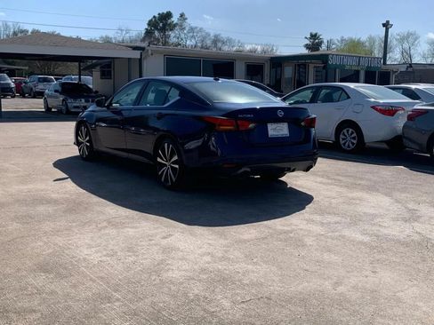Used 2022 Nissan Altima 2.5 SR FWD image 5