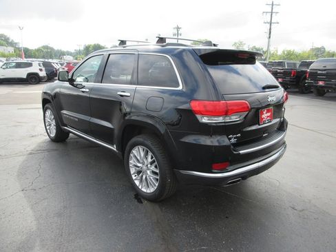 Used 2018 Jeep Grand Cherokee Summit w/ Skid Plate Group AWD/4WD image 8
