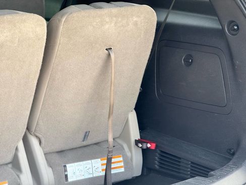 Used 2014 Ford Explorer XLT image 36