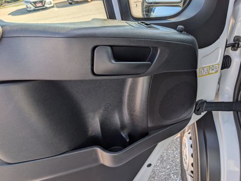Used 2025 RAM ProMaster 2500 w/ Convenience Group FWD image 20