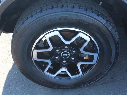 Used 2023 Ford Bronco Outer Banks AWD/4WD image 28