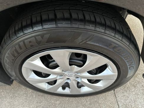 Used 2025 Toyota Corolla LE FWD image 20