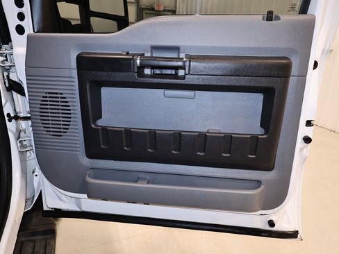Used 2014 Ford F350 XL w/ Power Equipment Group image 18