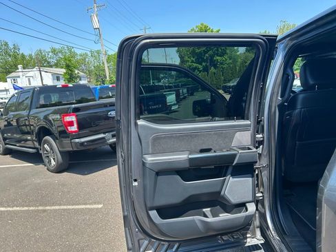 Certified 2022 Ford F150 Platinum w/ Equipment Group 701A High AWD/4WD image 19
