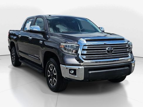 Used 2018 Toyota Tundra Limited w/ Limited Premium Package AWD/4WD image 3