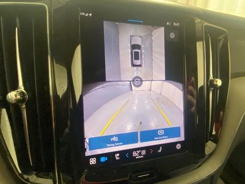 Certified 2025 Volvo XC60 B5 Plus image 26