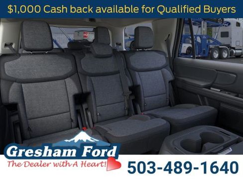 New 2025 Ford Expedition Active image 12