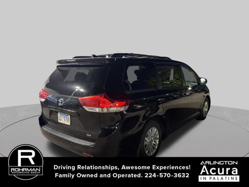 Used 2011 Toyota Sienna XLE w/ Premium Pkg FWD image 5