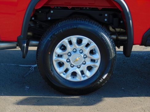 Used 2024 Chevrolet Silverado 2500 LT w/ Safety Package image 11