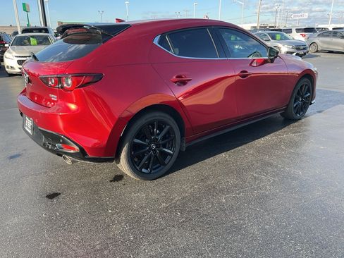 Certified 2025 MAZDA MAZDA3 Hatchback w/Premium Plus Pkg image 8
