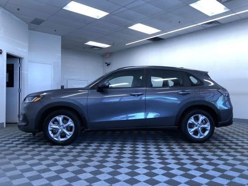Used 2025 Honda HR-V LX image 11