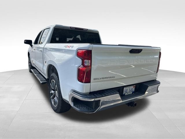 Used 2024 Chevrolet Silverado 1500 LT AWD/4WD image 2