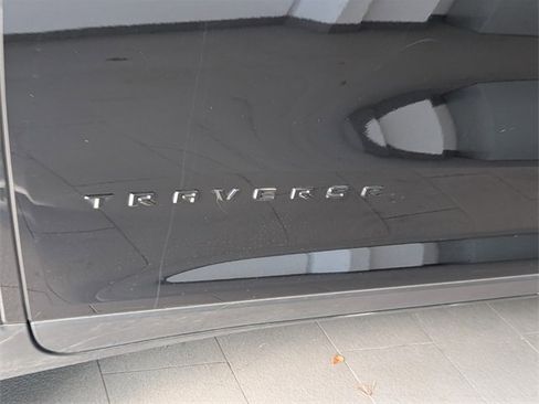 Certified 2024 Chevrolet Traverse Z71 w/ Enhanced Driving Package image 6