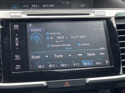 Used 2017 Honda Accord EX-L image 18