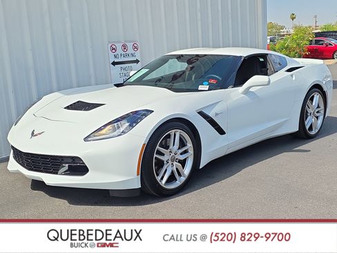 Used 2014 Chevrolet Corvette Stingray Coupe RWD image 3