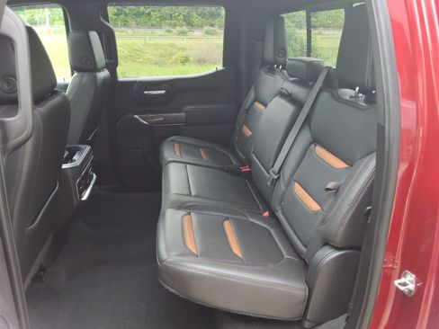 Used 2021 GMC Sierra 1500 AT4 w/ AT4 Value Package AWD/4WD image 29
