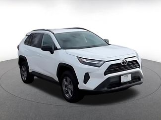 Used 2025 Toyota RAV4 LE video 2