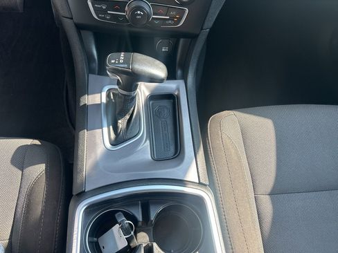Used 2022 Dodge Charger SXT image 15