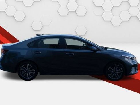 Used 2023 Kia Forte GT-Line w/ GT-Line Premium Package FWD image 7