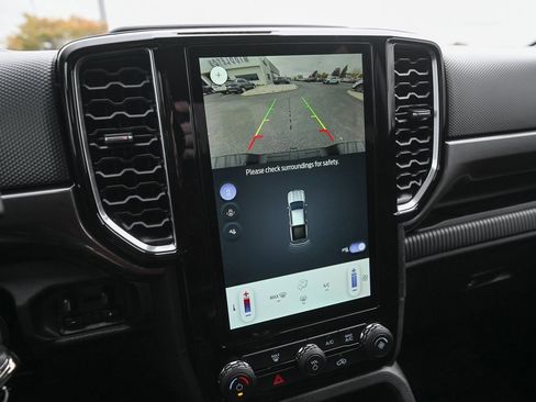 New 2025 Ford Ranger XLT w/ Black Appearance Package image 33