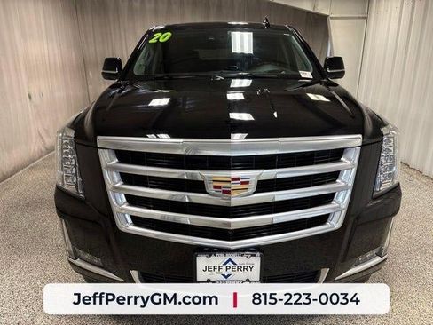 Used 2020 Cadillac Escalade Premium Luxury AWD/4WD image 7