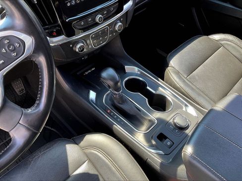 Used 2021 Chevrolet Traverse Premier w/ Redline Edition AWD/4WD image 18