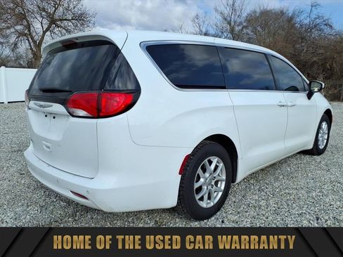 Used 2019 Chrysler Pacifica LX image 9