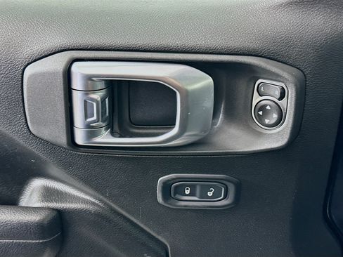 Used 2023 Jeep Wrangler Unlimited w/ 8.4" Radio Group AWD/4WD image 15