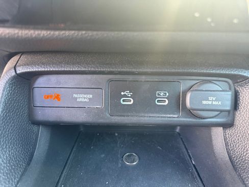 Used 2025 Honda Civic Sport image 29