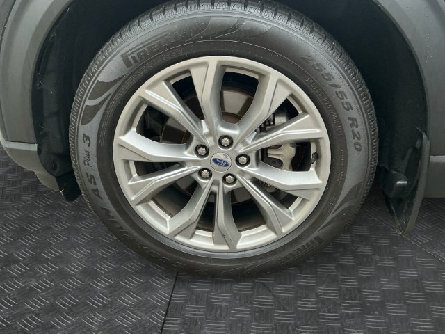 Used 2024 Ford Explorer XLT w/ Equipment Group 202A AWD/4WD image 15